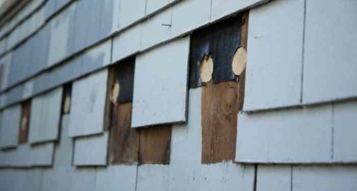 How To Replace Siding On A House [Step By Step Guide]